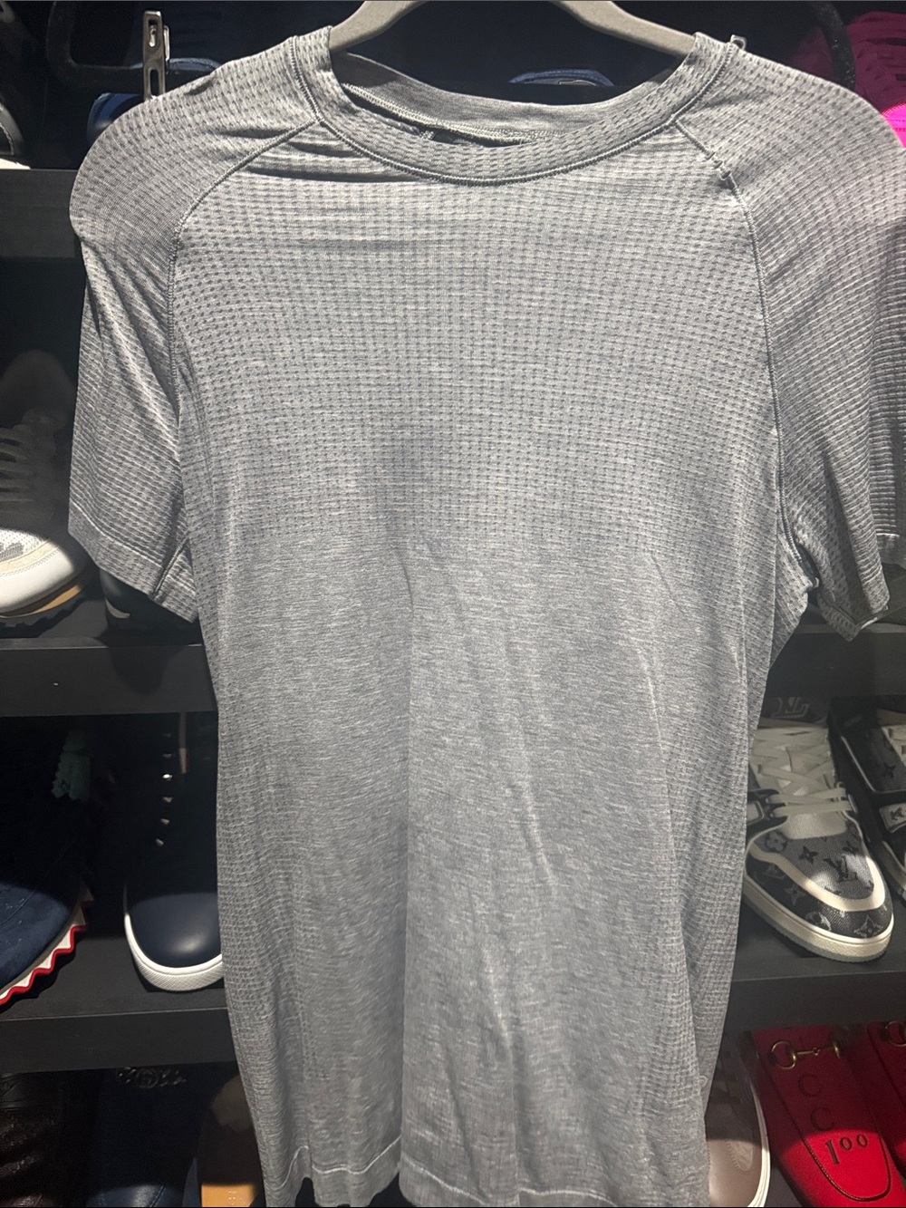 lululemon athletica Men's Heather Gray Short Sleeve Crew